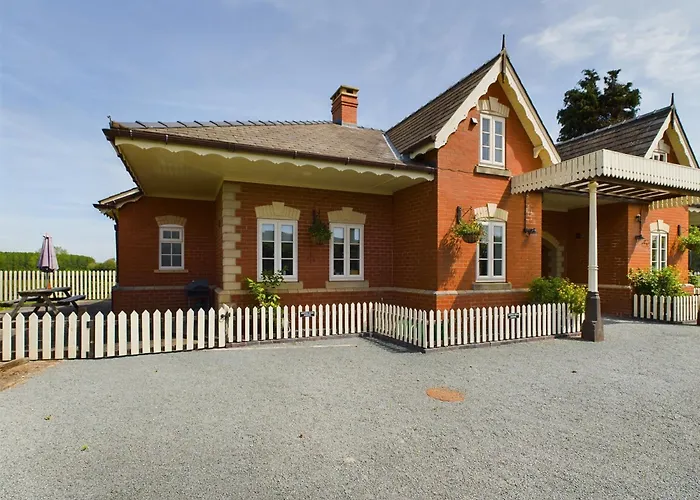 The Waiting Room, Stoke Edith Station, Tarrington
